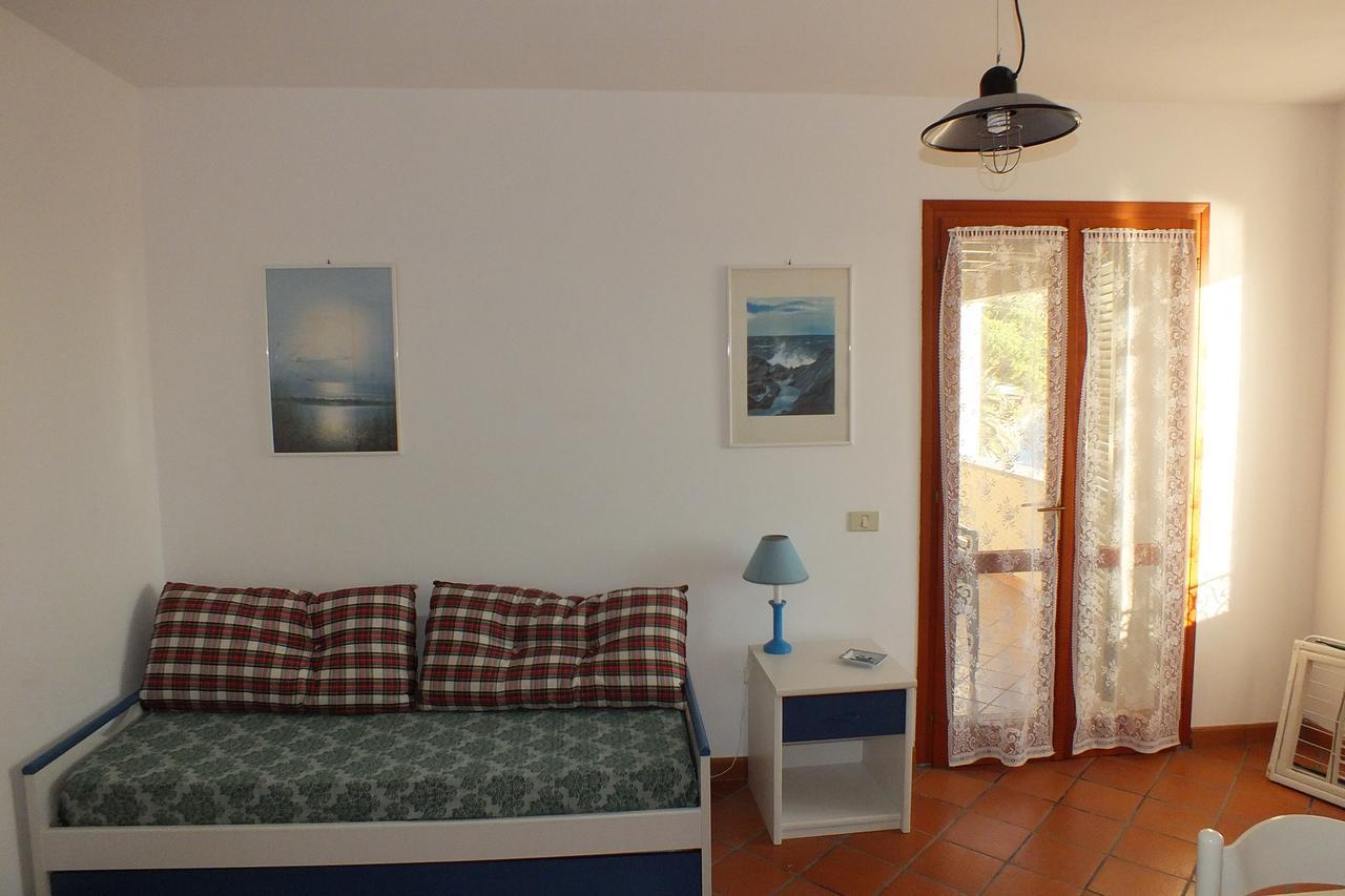 דירות Spiaggia di Cavoli Le Soleil מראה חיצוני תמונה